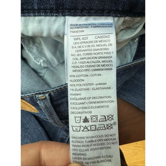 Signature Levi’s Mid Rise Bootcut Jeans Size 16 Long - Picture 6 of 9